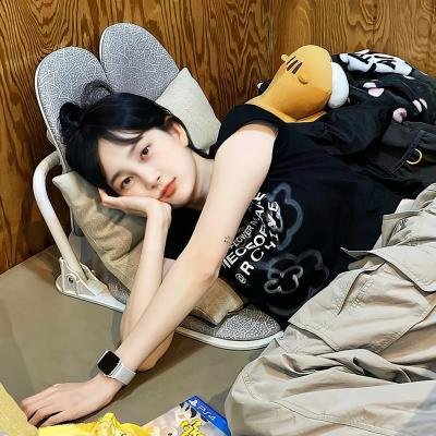 愿郎再吻妾朱唇